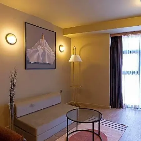 Hotel Tare